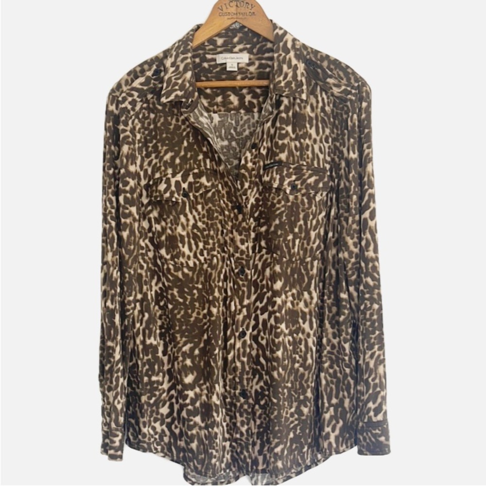 Calvin Klein leopard print button down blouse S
